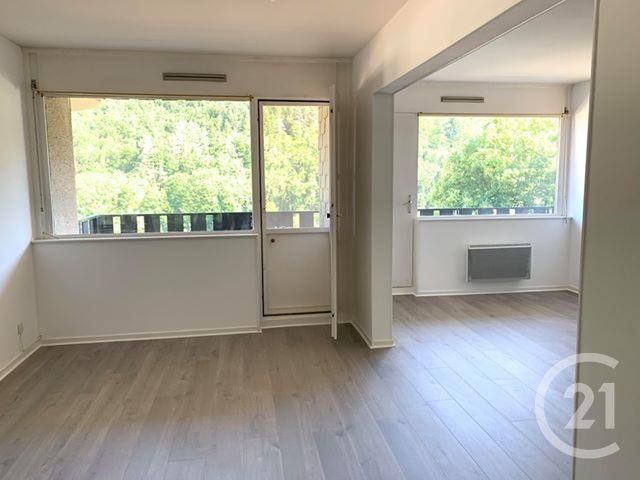 Appartement F5 à louer - 5 pièces - 94.0 m2 - BOURG ARGENTAL - 42 - RHONE-ALPES - Century 21 Abita Immobilier Appartement F5 à louer - 5 pièces - 94.0 m2 - BOURG ARGENTAL - 42 - RHONE-ALPES - Century 21 Abita Immobilier