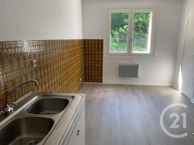 Appartement F5 à louer - 5 pièces - 94.0 m2 - BOURG ARGENTAL - 42 - RHONE-ALPES - Century 21 Abita Immobilier Appartement F5 à louer - 5 pièces - 94.0 m2 - BOURG ARGENTAL - 42 - RHONE-ALPES - Century 21 Abita Immobilier