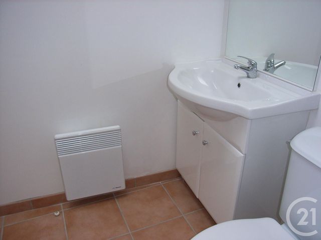 Afficher la photo en grand Studio à louer - 1 pièce - 25.0 m2 - ANNONAY - 07 - RHONE-ALPES - Century 21 Abita Immobilier