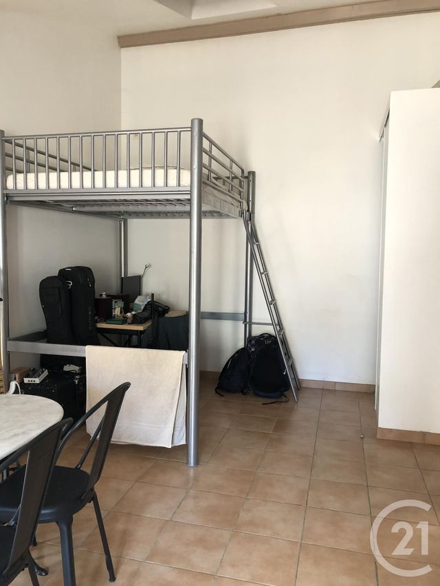 Afficher la photo en grand Studio à louer - 1 pièce - 25.0 m2 - ANNONAY - 07 - RHONE-ALPES - Century 21 Abita Immobilier