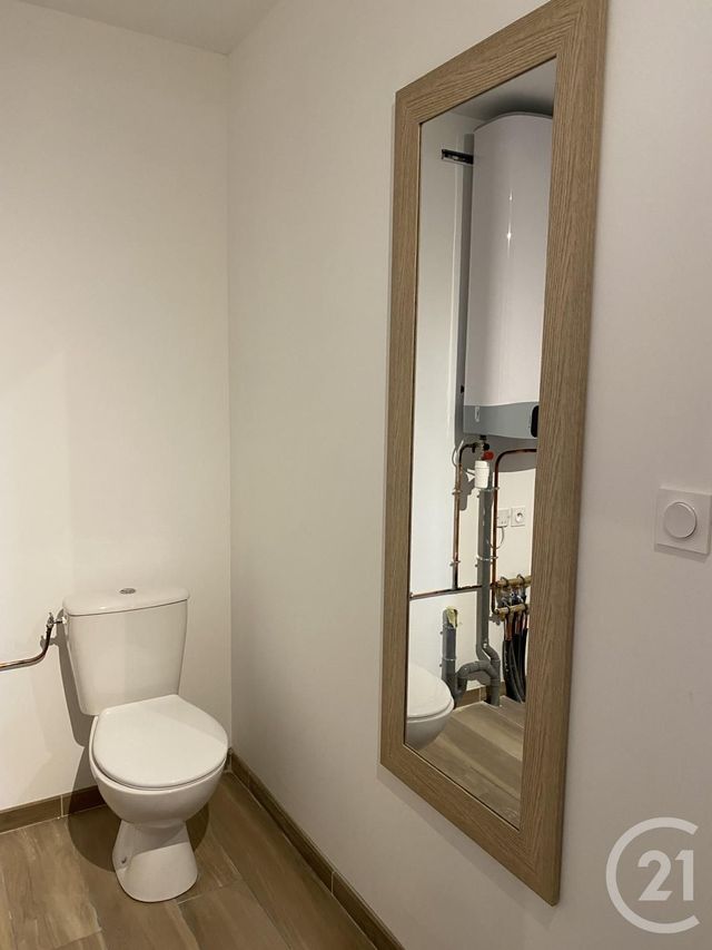 Afficher la photo en grand Studio à louer - 1 pièce - 26.0 m2 - ANNONAY - 07 - RHONE-ALPES - Century 21 Abita Immobilier