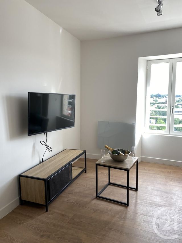 Afficher la photo en grand Studio à louer - 1 pièce - 26.0 m2 - ANNONAY - 07 - RHONE-ALPES - Century 21 Abita Immobilier