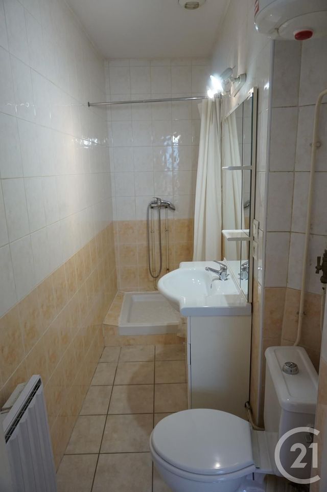 Afficher la photo en grand Studio à louer - 1 pièce - 20.0 m2 - ANNONAY - 07 - RHONE-ALPES - Century 21 Abita Immobilier