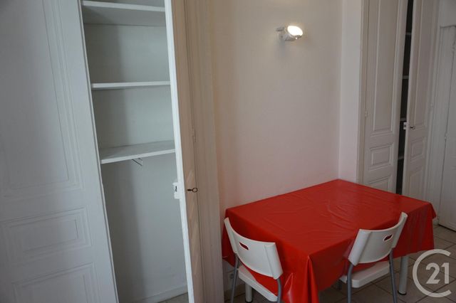 Afficher la photo en grand Studio à louer - 1 pièce - 20.0 m2 - ANNONAY - 07 - RHONE-ALPES - Century 21 Abita Immobilier