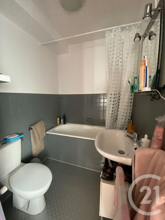 Afficher la photo en grand Appartement à vendre - 3 pièces - 67.22 m2 - ANNONAY - 07 - RHONE-ALPES - Century 21 Abita Immobilier