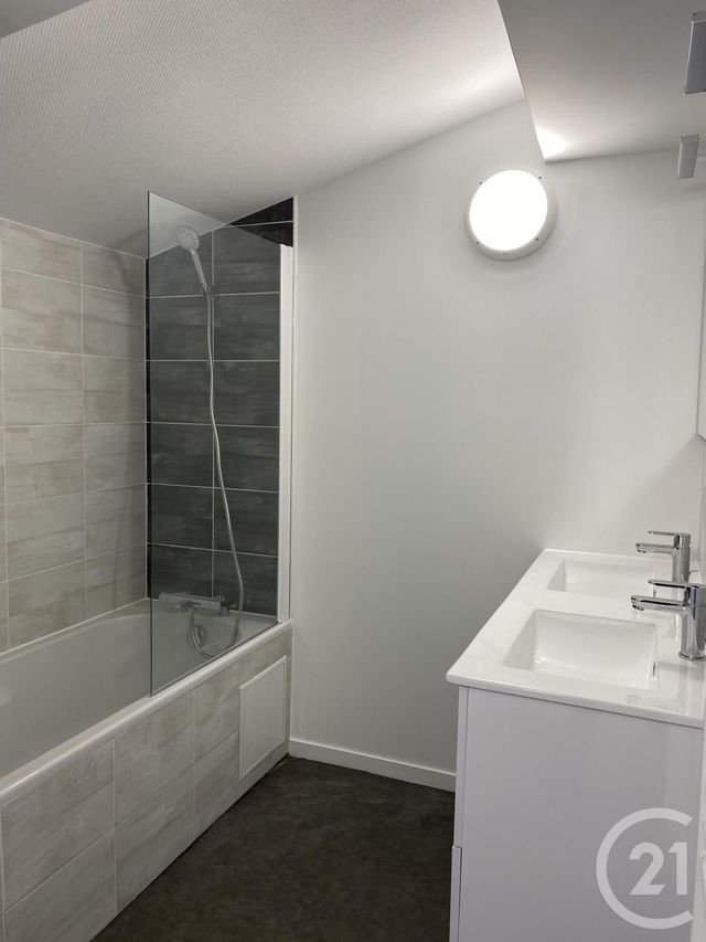 Appartement T3 à louer - 3 pièces - 67.44 m2 - BOULIEU LES ANNONAY - 07 - RHONE-ALPES - Century 21 Abita Immobilier