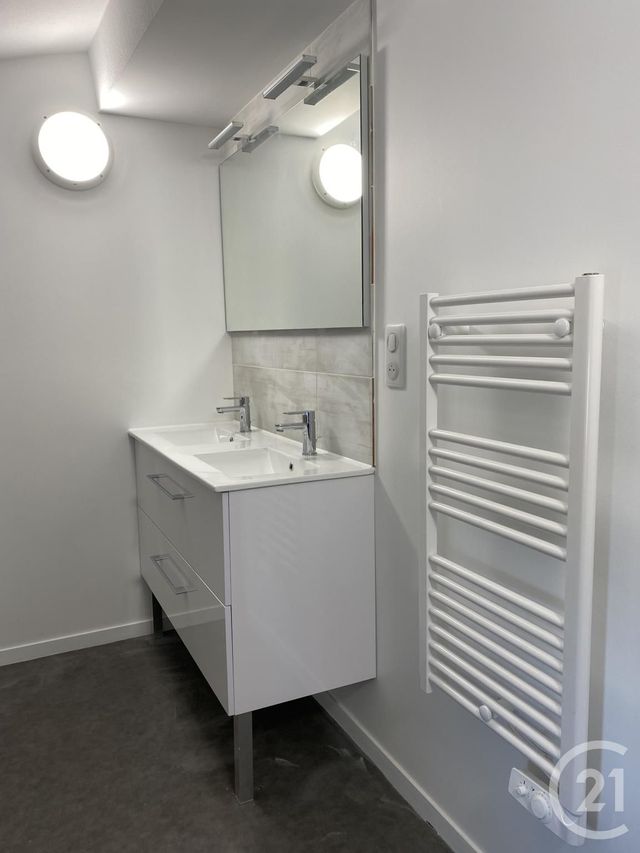 Appartement T3 à louer - 3 pièces - 67.44 m2 - BOULIEU LES ANNONAY - 07 - RHONE-ALPES - Century 21 Abita Immobilier
