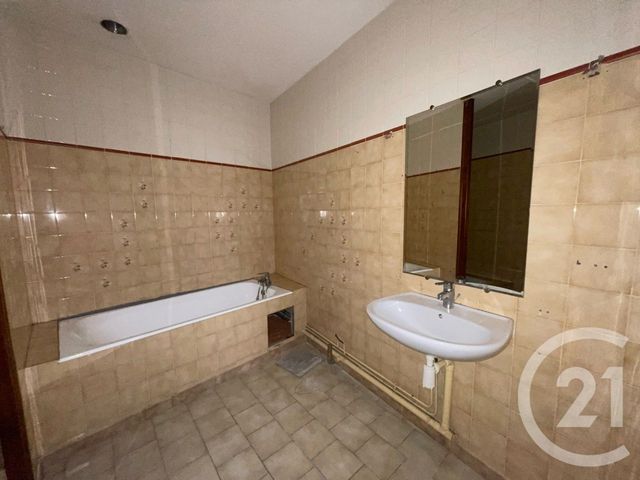 Afficher la photo en grand Appartement F5 à vendre - 5 pièces - 120.69 m2 - ANNONAY - 07 - RHONE-ALPES - Century 21 Abita Immobilier