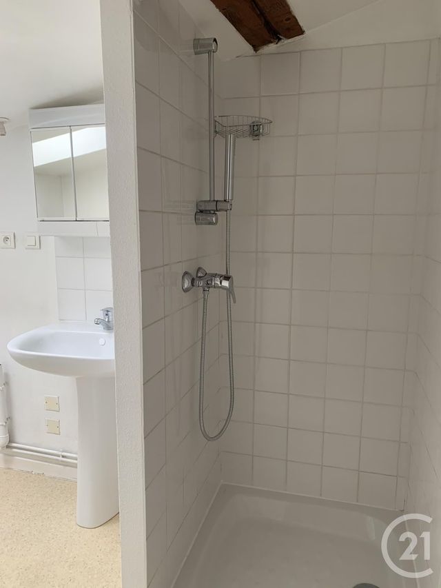 Appartement T2 à louer - 2 pièces - 39.0 m2 - ANNONAY - 07 - RHONE-ALPES - Century 21 Abita Immobilier