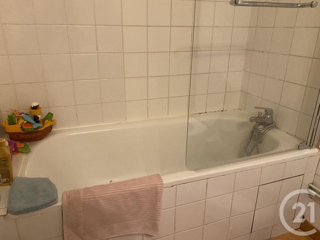 Appartement T3 à louer - 3 pièces - 66.0 m2 - SATILLIEU - 07 - RHONE-ALPES - Century 21 Abita Immobilier