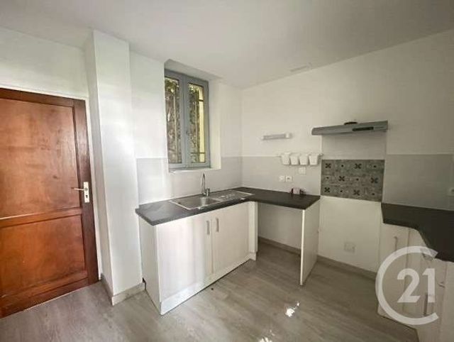 Afficher la photo en grand immeuble à vendre - 200.0 m2 - ANNONAY - 07 - RHONE-ALPES - Century 21 Abita Immobilier