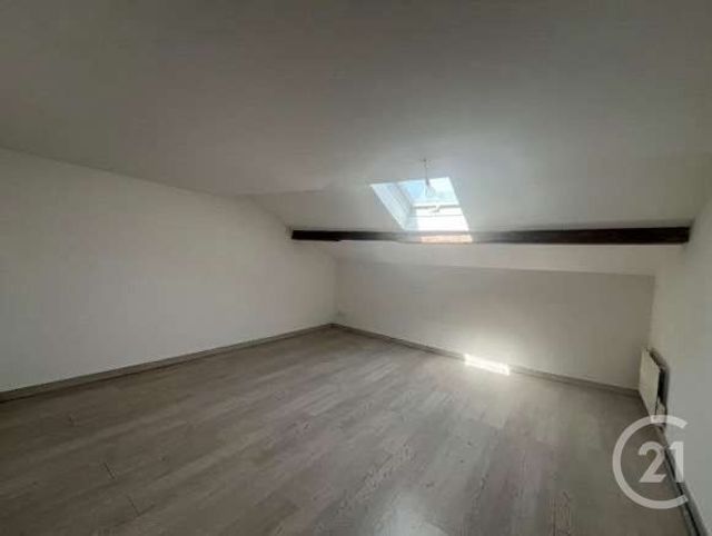 Afficher la photo en grand immeuble à vendre - 200.0 m2 - ANNONAY - 07 - RHONE-ALPES - Century 21 Abita Immobilier