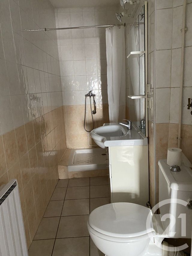 Afficher la photo en grand Appartement Studio à louer - 1 pièce - 20.0 m2 - ANNONAY - 07 - RHONE-ALPES - Century 21 Abita Immobilier