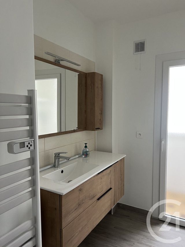 Appartement T3 à louer - 3 pièces - 74.0 m2 - ANNONAY - 07 - RHONE-ALPES - Century 21 Abita Immobilier