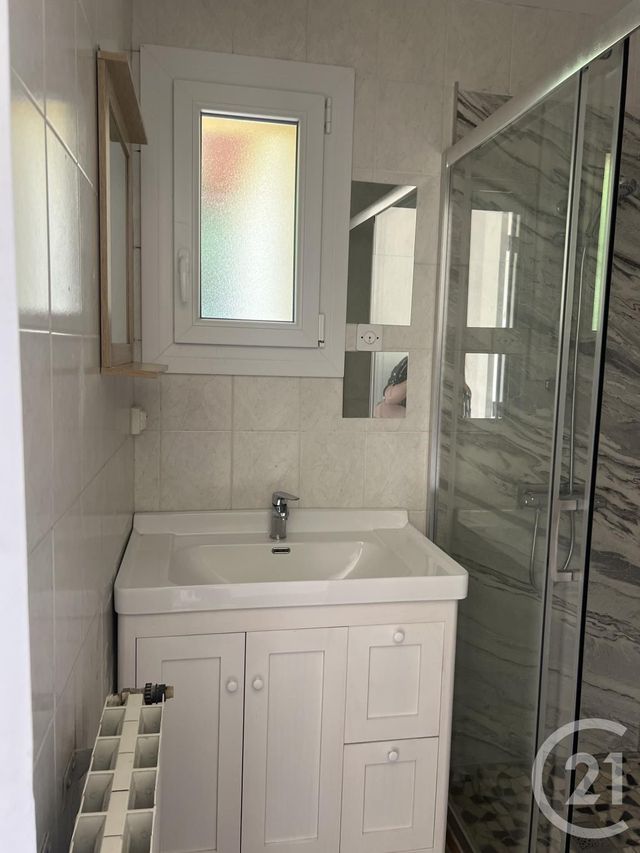 maison à louer - 4 pièces - 64.0 m2 - FELINES - 07 - RHONE-ALPES - Century 21 Abita Immobilier