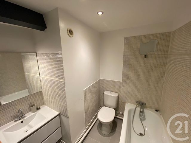 Appartement T2 à louer - 2 pièces - 34.0 m2 - ANNONAY - 07 - RHONE-ALPES - Century 21 Abita Immobilier