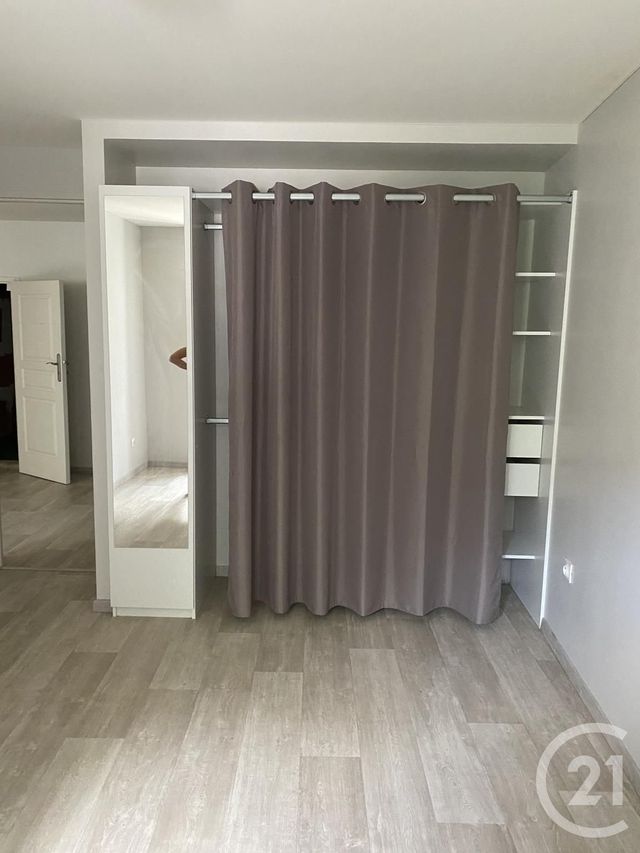 Appartement T2 à louer - 2 pièces - 42.0 m2 - SATILLIEU - 07 - RHONE-ALPES - Century 21 Abita Immobilier