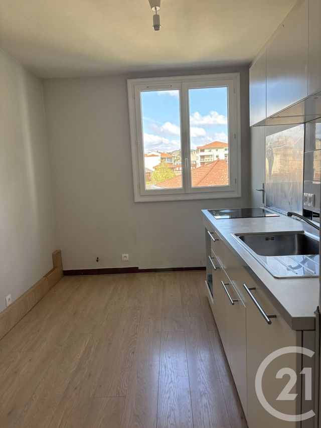 Appartement T3 à louer - 3 pièces - 71.0 m2 - ANNONAY - 07 - RHONE-ALPES - Century 21 Abita Immobilier