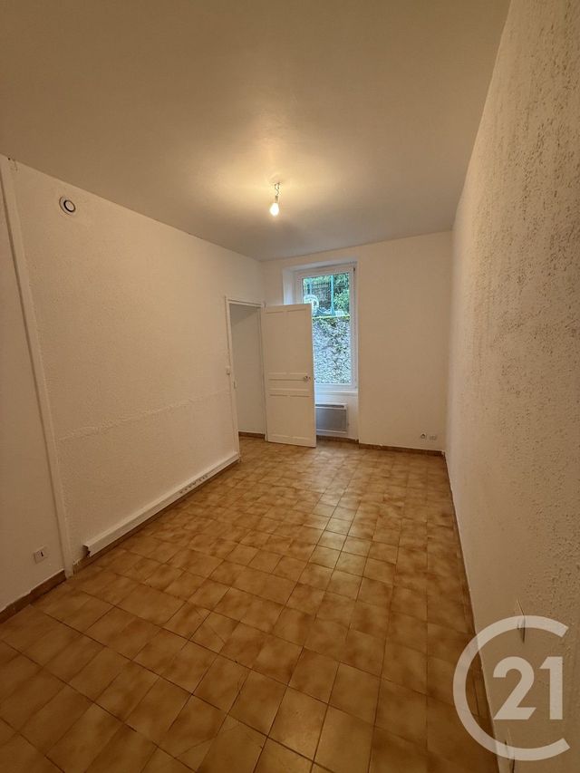 Appartement T3 à louer - 3 pièces - 66.0 m2 - SATILLIEU - 07 - RHONE-ALPES - Century 21 Abita Immobilier