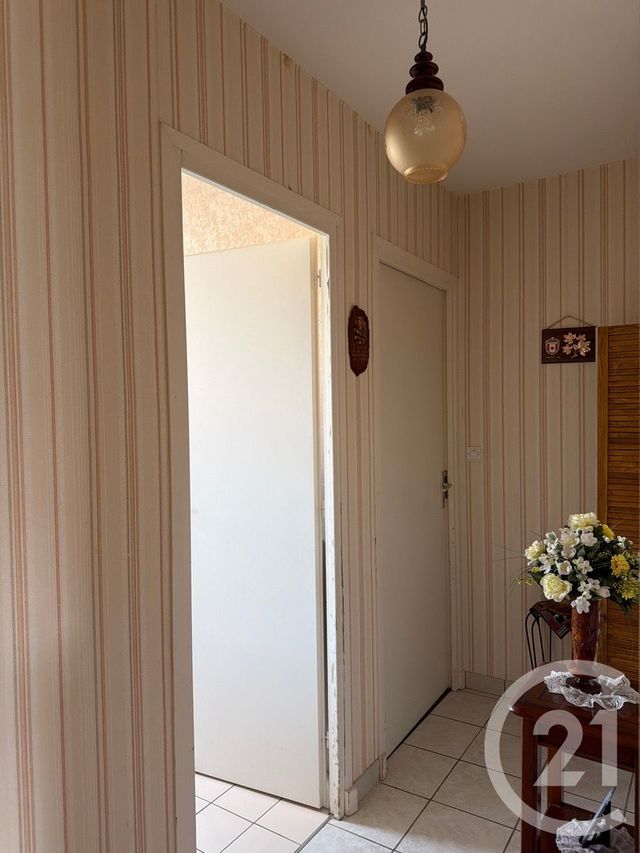 Appartement T3 à vendre - 5 pièces - 84.6 m2 - DAVEZIEUX - 07 - RHONE-ALPES - Century 21 Abita Immobilier