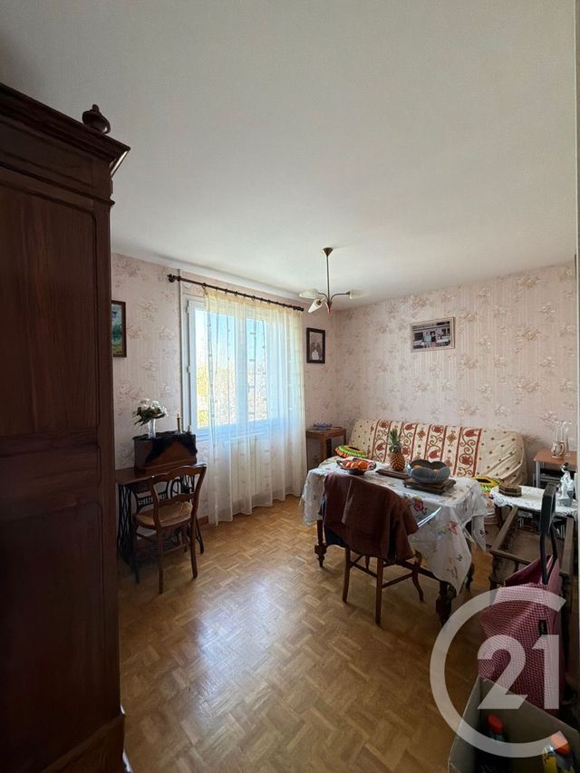 Appartement T3 à vendre - 5 pièces - 84.6 m2 - DAVEZIEUX - 07 - RHONE-ALPES - Century 21 Abita Immobilier