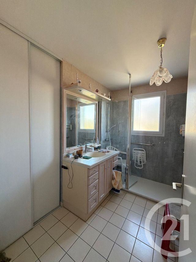 Appartement T3 à vendre - 5 pièces - 84.6 m2 - DAVEZIEUX - 07 - RHONE-ALPES - Century 21 Abita Immobilier