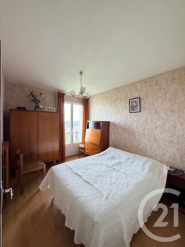 Appartement T4 à vendre - 5 pièces - 76.1 m2 - ANNONAY - 07 - RHONE-ALPES - Century 21 Abita Immobilier