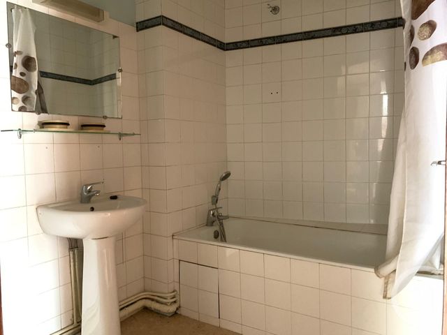 Appartement T2 à vendre - 5 pièces - 92.03 m2 - ANNONAY - 07 - RHONE-ALPES - Century 21 Abita Immobilier