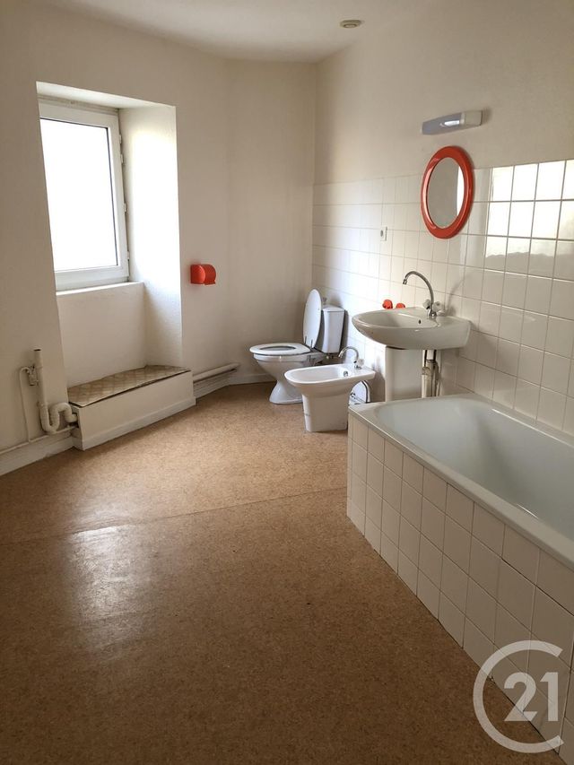 Appartement T2 à louer - 2 pièces - 52.0 m2 - BOURG ARGENTAL - 42 - RHONE-ALPES - Century 21 Abita Immobilier