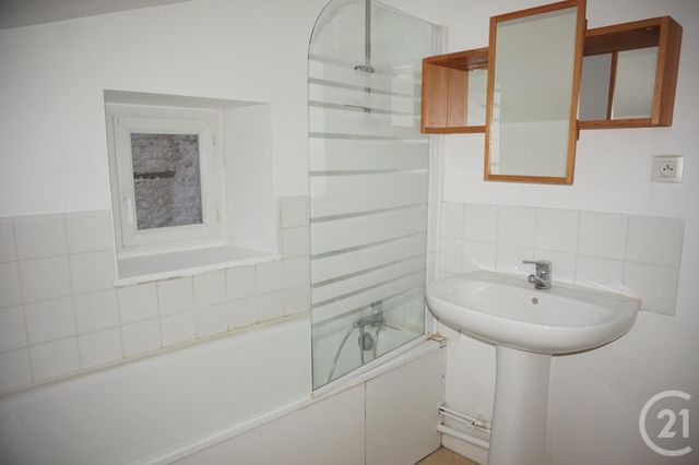 Appartement T3 à louer - 3 pièces - 74.0 m2 - BOURG ARGENTAL - 42 - RHONE-ALPES - Century 21 Abita Immobilier