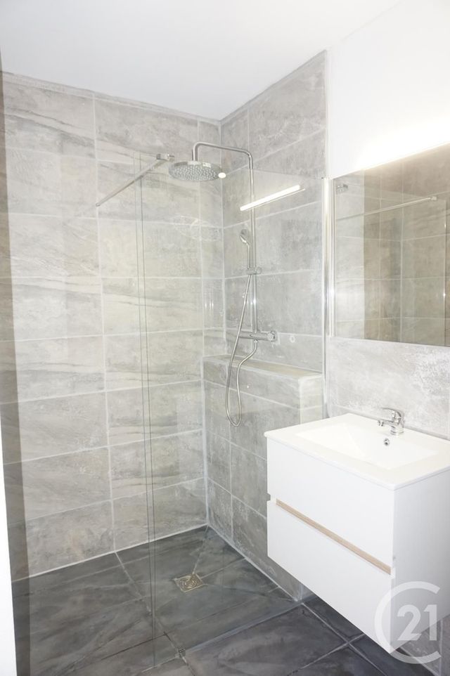 Appartement T2 à louer - 2 pièces - 32.0 m2 - ANNONAY - 07 - RHONE-ALPES - Century 21 Abita Immobilier