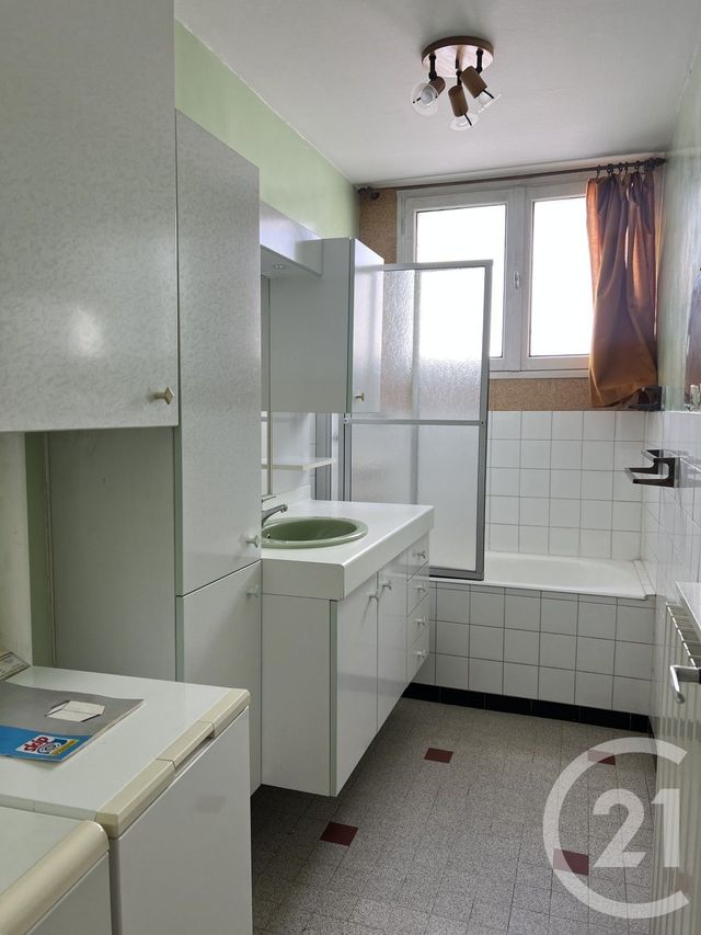 Appartement T4 à louer - 4 pièces - 89.6 m2 - ANNONAY - 07 - RHONE-ALPES - Century 21 Abita Immobilier