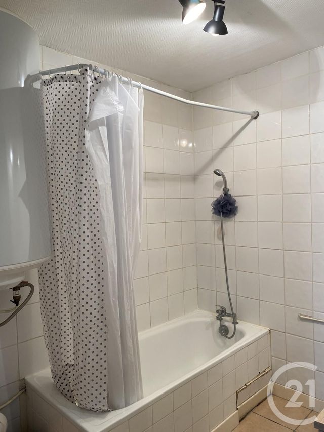 Appartement T2 à louer - 2 pièces - 50.0 m2 - ANNONAY - 07 - RHONE-ALPES - Century 21 Abita Immobilier