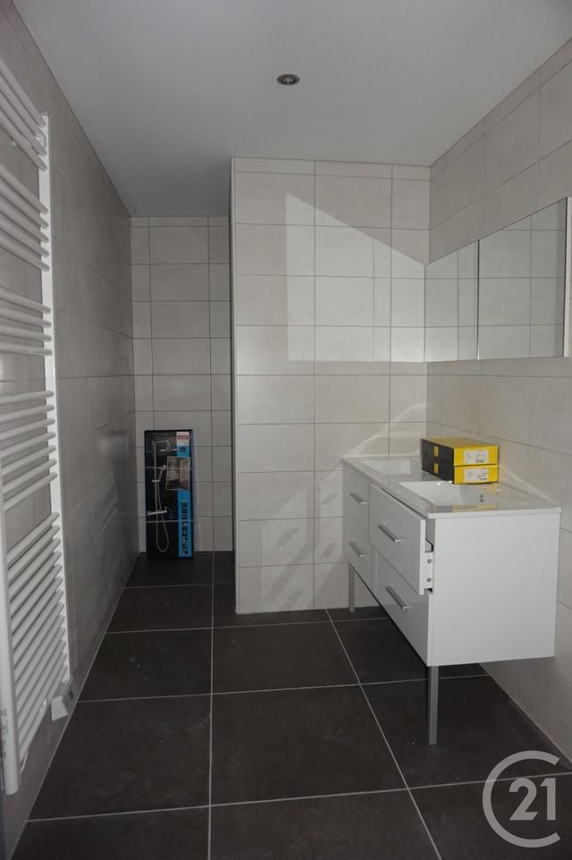 Appartement T3 à louer - 3 pièces - 66.0 m2 - ST DESIRAT - 07 - RHONE-ALPES - Century 21 Abita Immobilier
