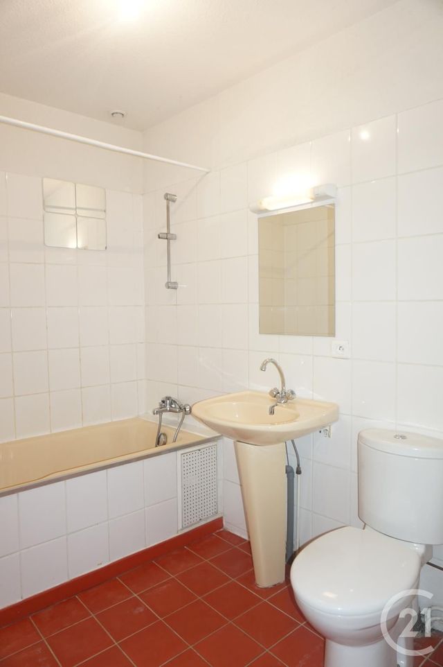 Appartement T3 à louer - 3 pièces - 54.0 m2 - ANNONAY - 07 - RHONE-ALPES - Century 21 Abita Immobilier