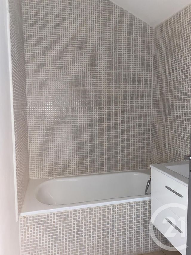 Appartement T2 à louer - 2 pièces - 26.07 m2 - ANNONAY - 07 - RHONE-ALPES - Century 21 Abita Immobilier