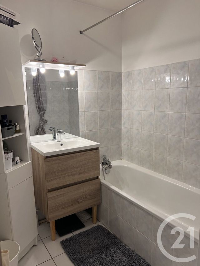 Appartement F3 à louer - 3 pièces - 70.0 m2 - ANNONAY - 07 - RHONE-ALPES - Century 21 Abita Immobilier