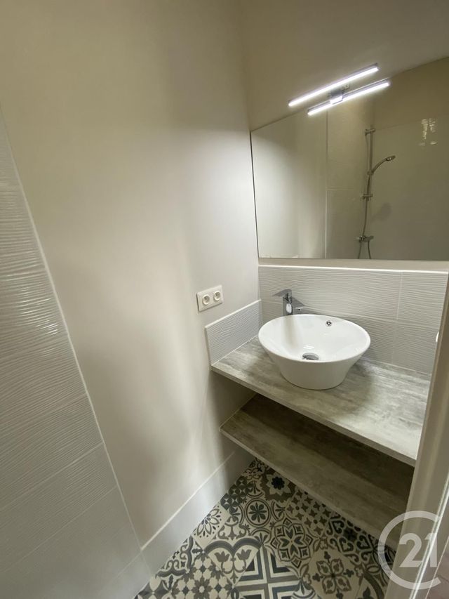 Appartement T2 à louer - 2 pièces - 31.92 m2 - SATILLIEU - 07 - RHONE-ALPES - Century 21 Abita Immobilier