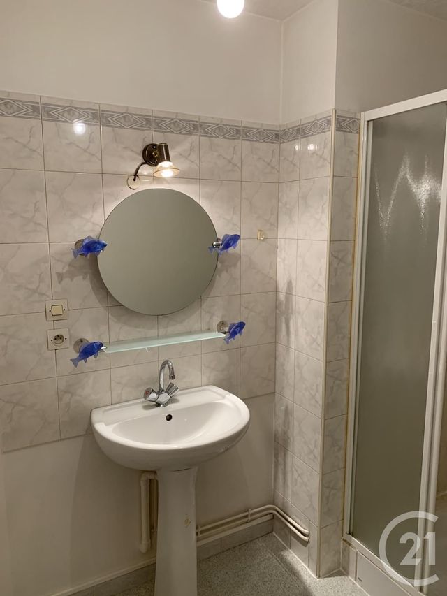 Afficher la photo en grand Appartement T2 à louer - 2 pièces - 60.0 m2 - ANNONAY - 07 - RHONE-ALPES - Century 21 Abita Immobilier